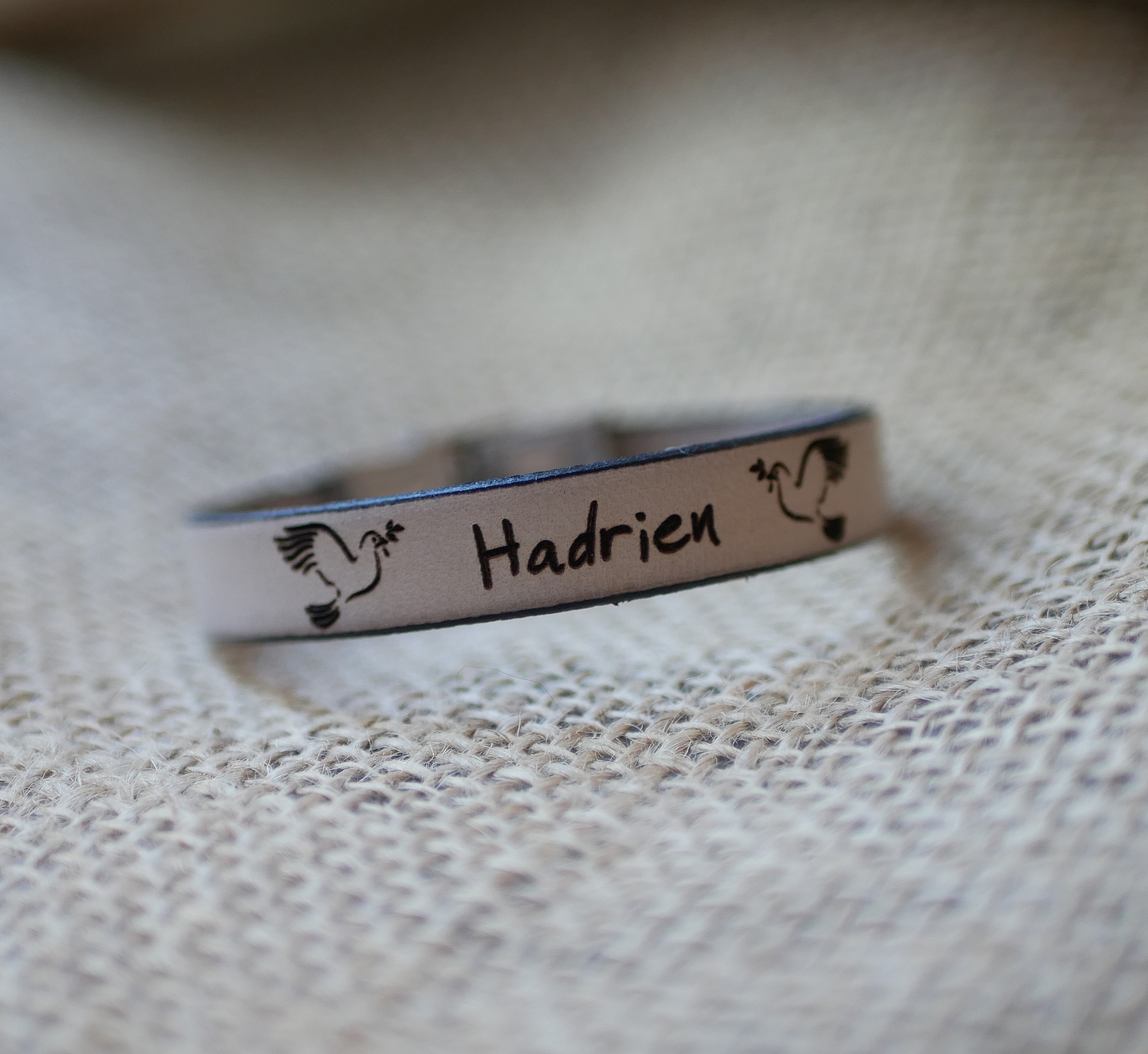 L&aelig;rarmb&aring;nd for nattverd eller d&aring;p personliggjort med fornavn 