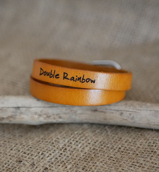 L&aelig;rarmb&aring;nd dobbel tur kamel Gravert inngravert blandet