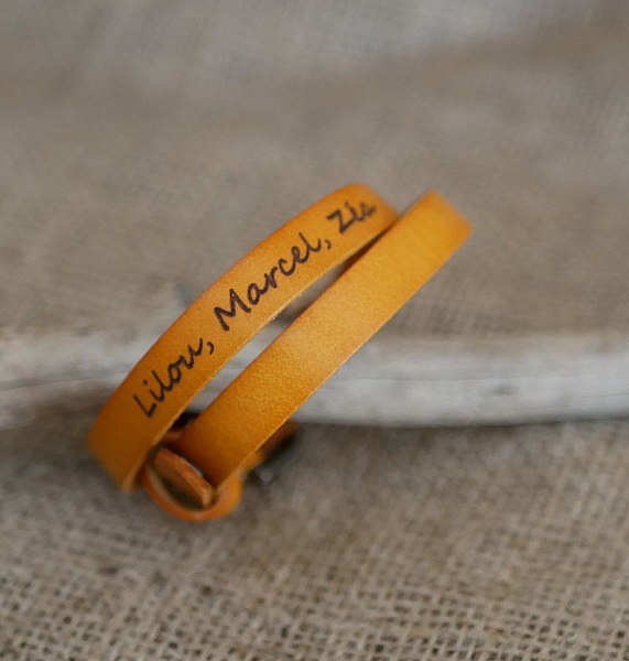 L&aelig;rarmb&aring;nd dobbel tur kamel Gravert inngravert blandet