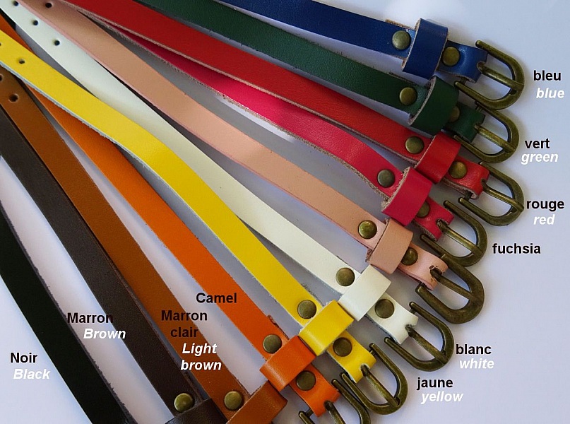 Gravert skinnarmb&aring;nd enkelt sving for &aring; personalisere blandet voksenbarn