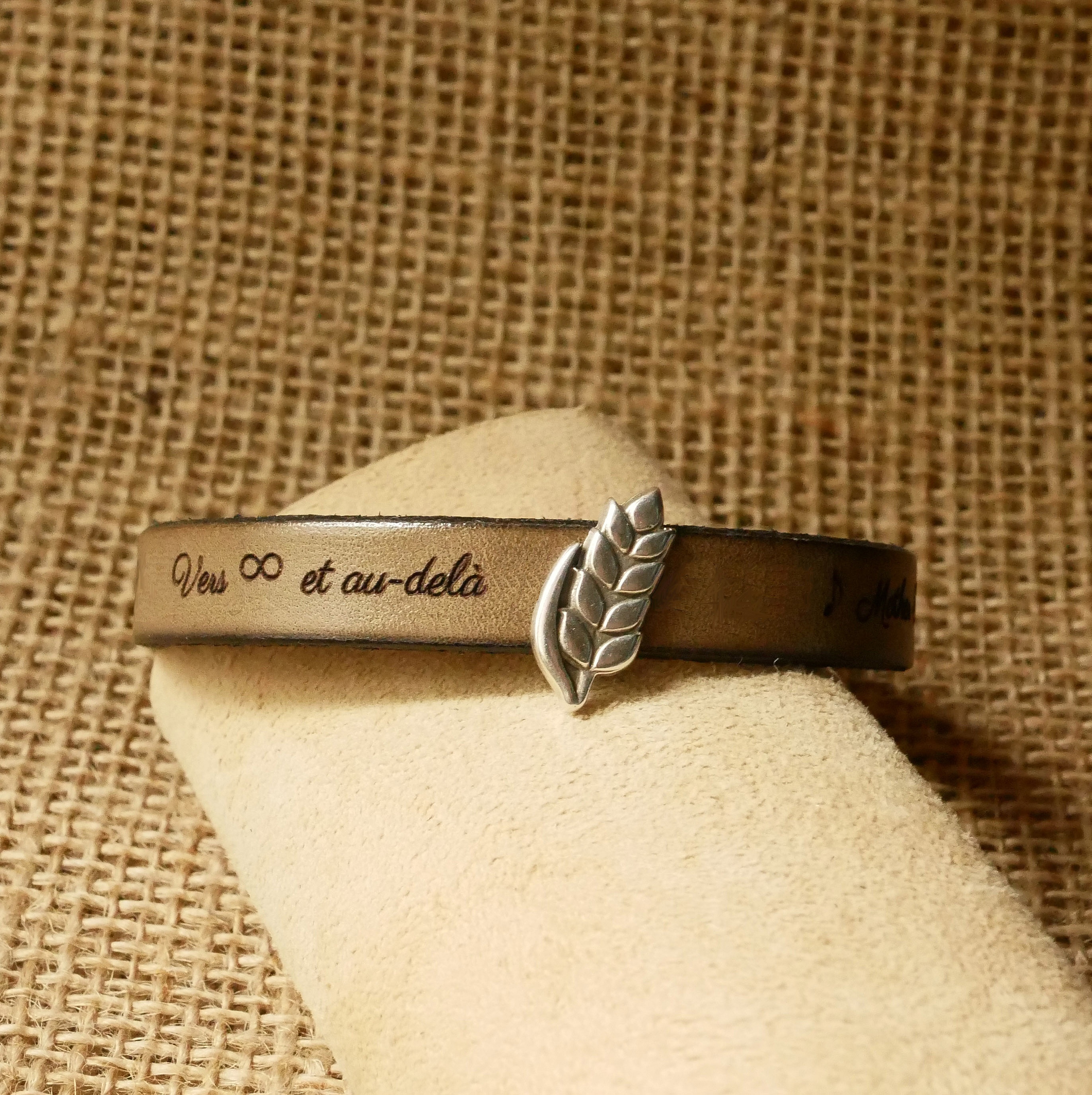 Tilpassbart l&aelig;rarmb&aring;nd og sl&oslash;yfe Epi de bl&eacute;, noces de froment for menn og kvinner