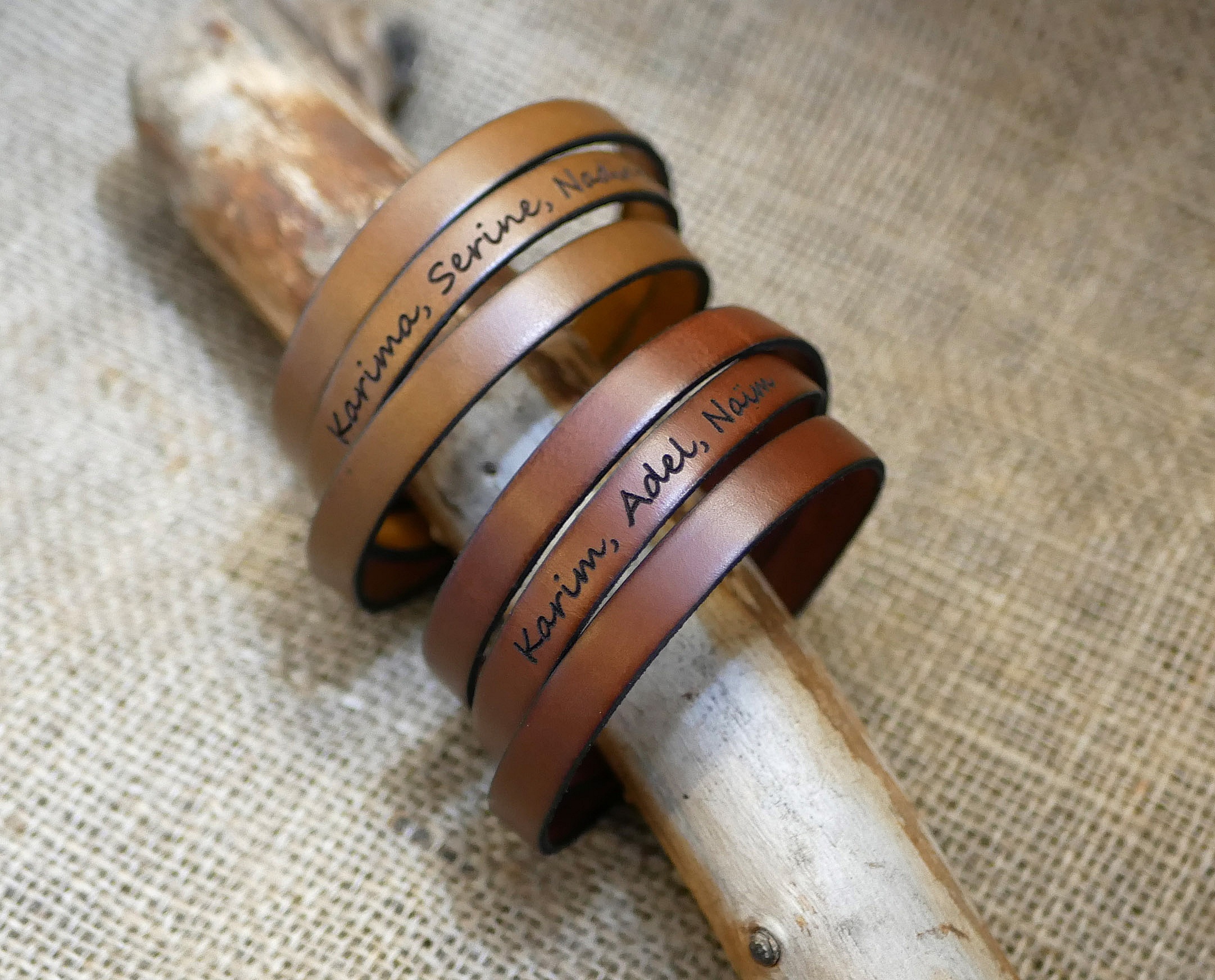 L&aelig;rarmb&aring;nd trippel blir mann eller kvinne for &aring; v&aelig;re personlig justerbar l&aring;s