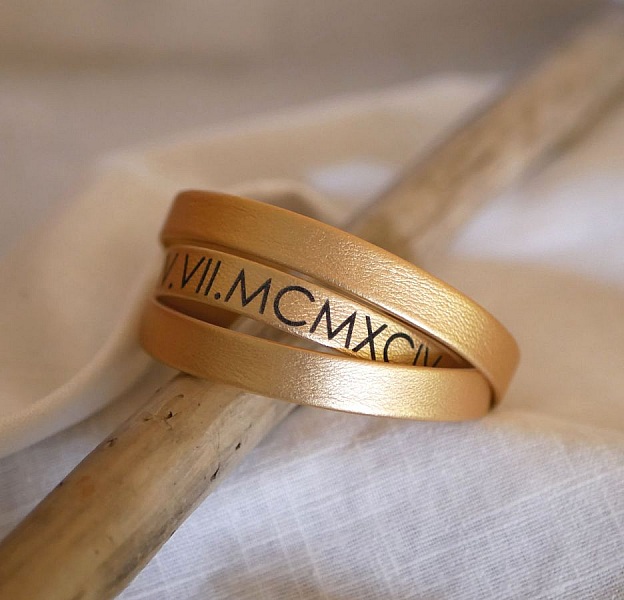 L&aelig;rarmb&aring;nd kvinne trippel sving for &aring; tilpasse farge og gravering 