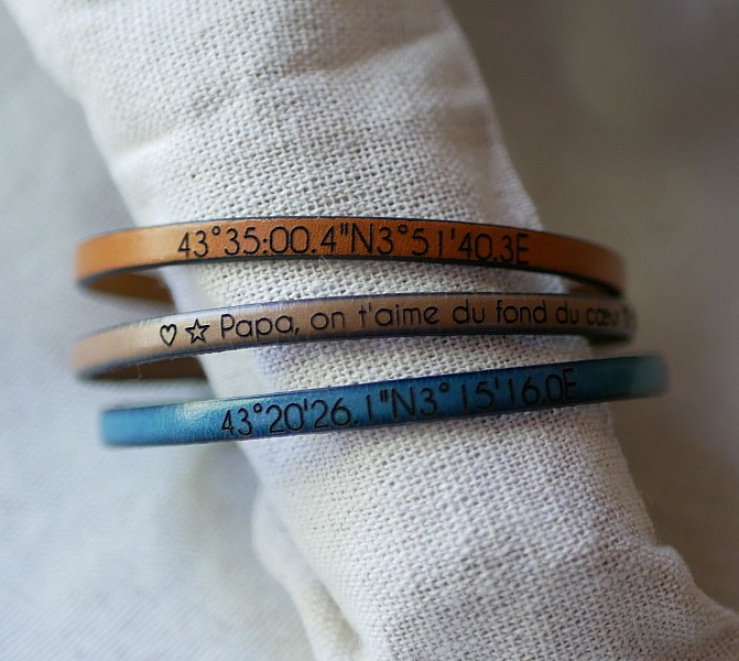 L&aelig;rarmb&aring;nd for kvinner &aring; personalisere ved gravering med s&oslash;lvkjede