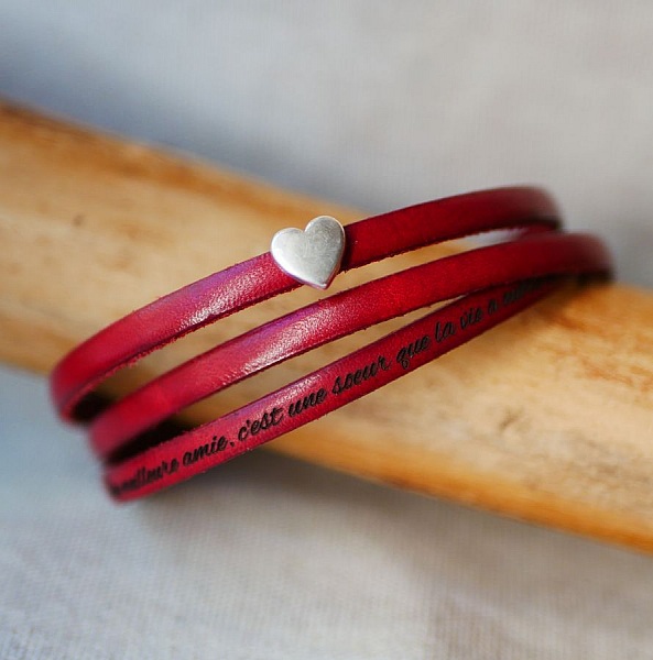 Tilpassbart l&aelig;rarmb&aring;nd for kvinner, flere svinger, s&oslash;lvhjertedesign