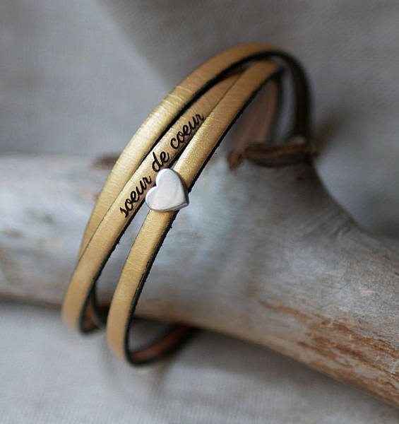 Tilpassbart l&aelig;rarmb&aring;nd for kvinner, flere svinger, s&oslash;lvhjertedesign