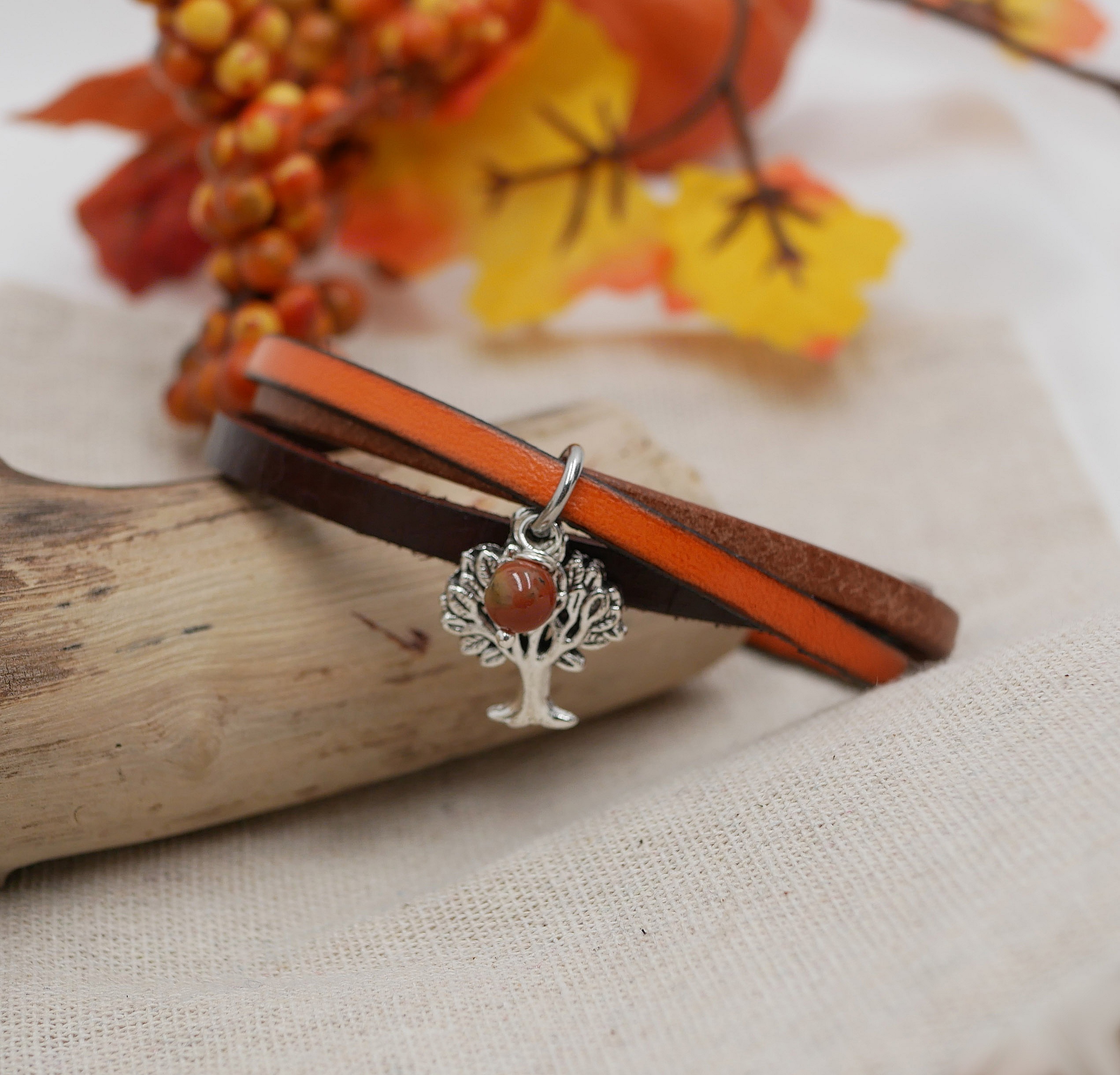 Mansjettarmb&aring;nd i flere skinntyper for kvinner H&oslash;stanheng etter eget valg