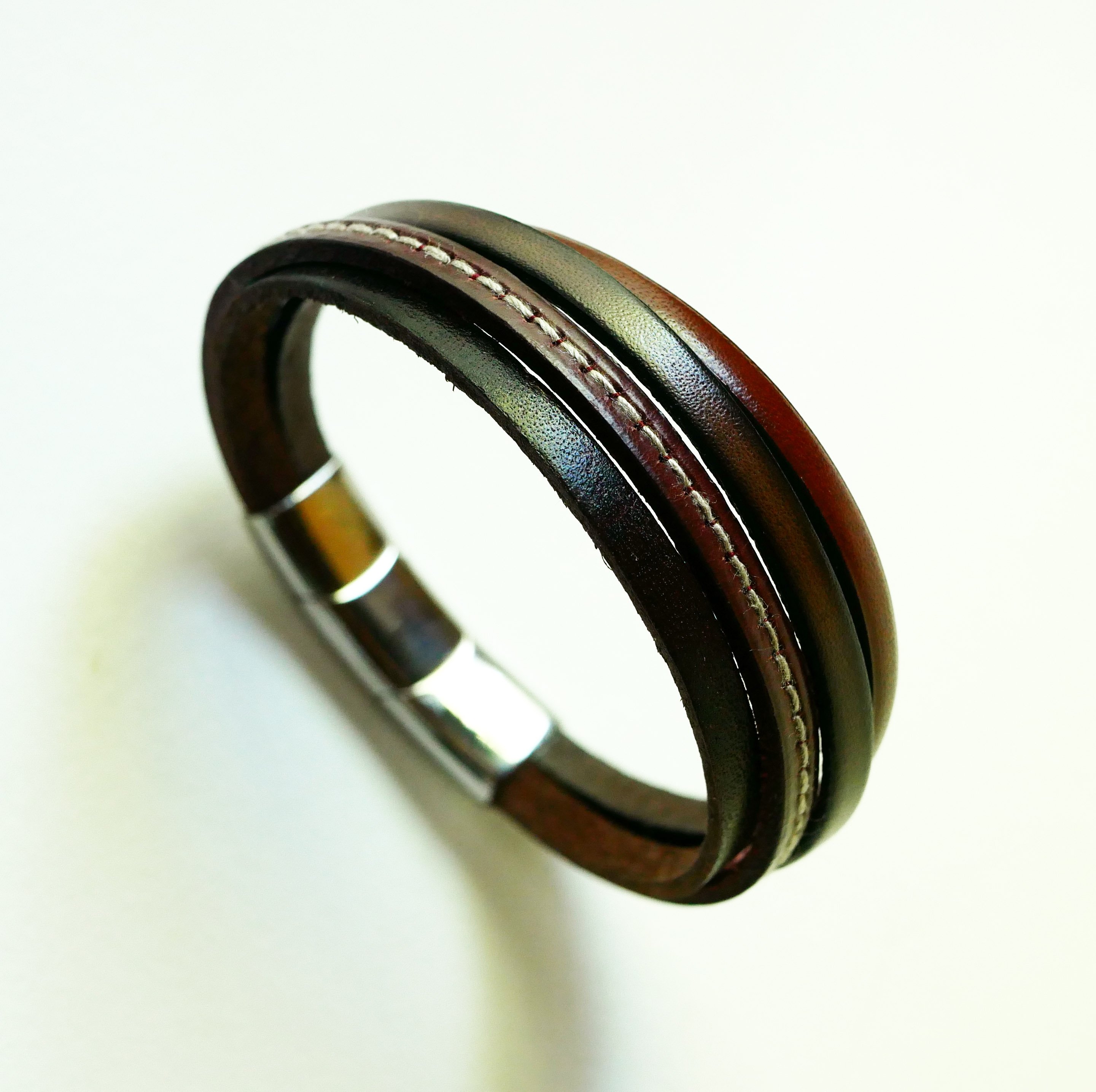 Mansjettarmbånd i brunt skinn for menn