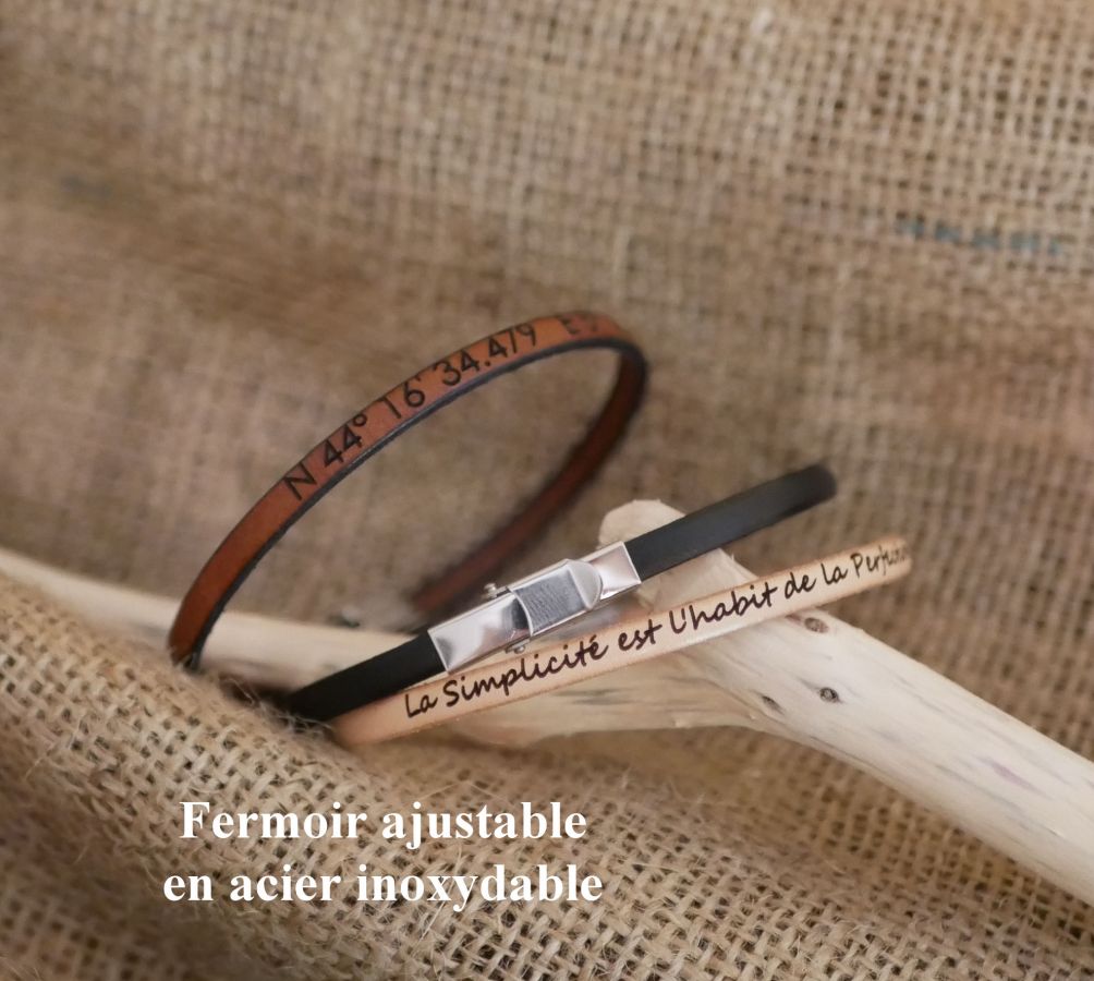 Armbånd med personlig fornavn ved gravering på skinn 