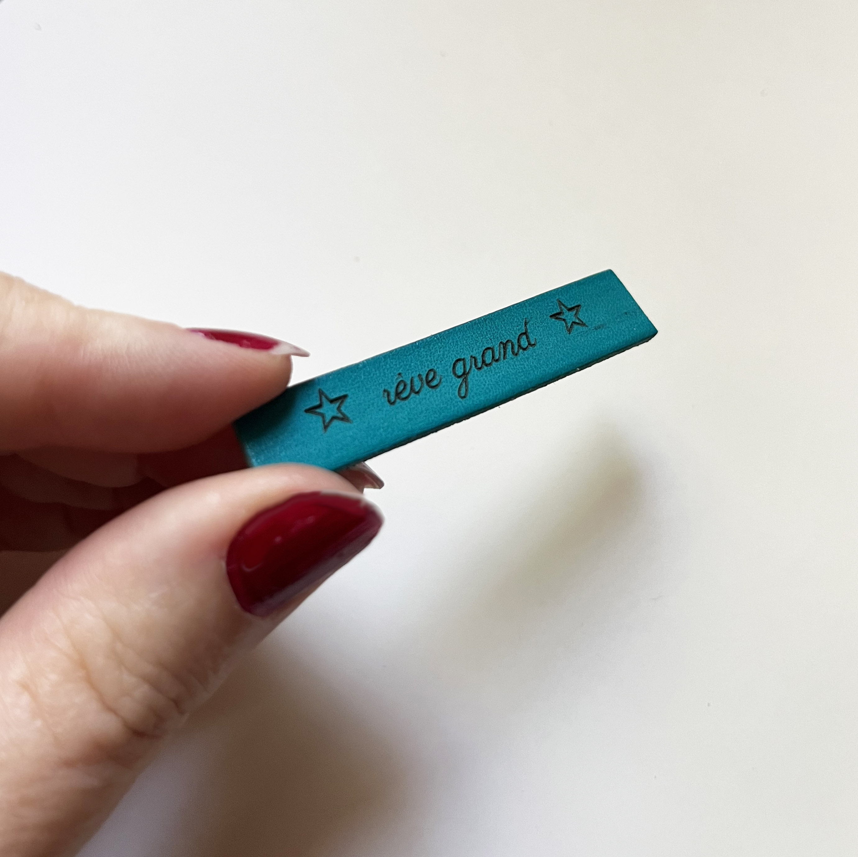 Ensemble stickers en cuir gravé de messages inspirants