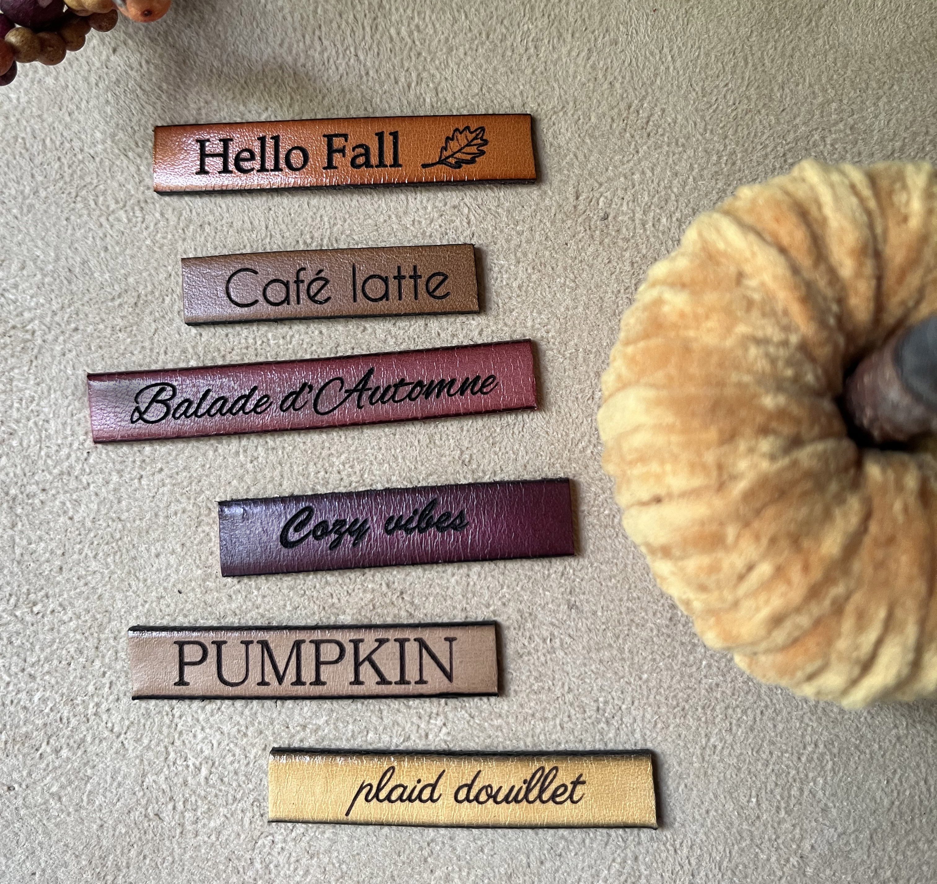Ensemble stickers en cuir gravé thème automne 