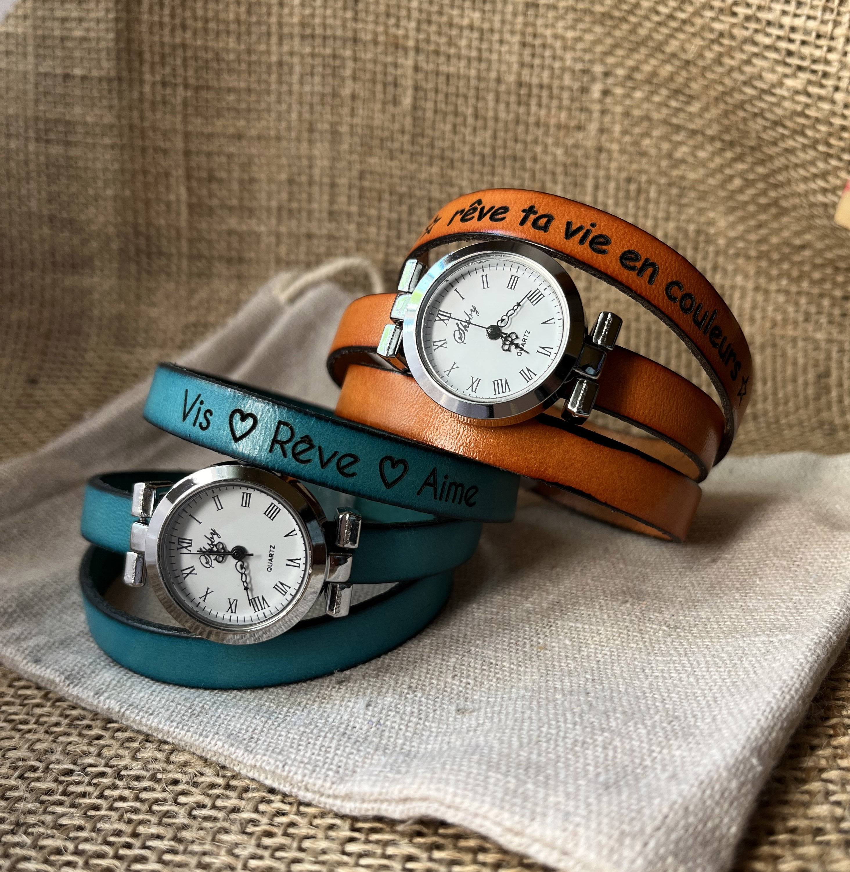 Tilpassbar multi-turn-klokke med s&oslash;lvfarget urskive 