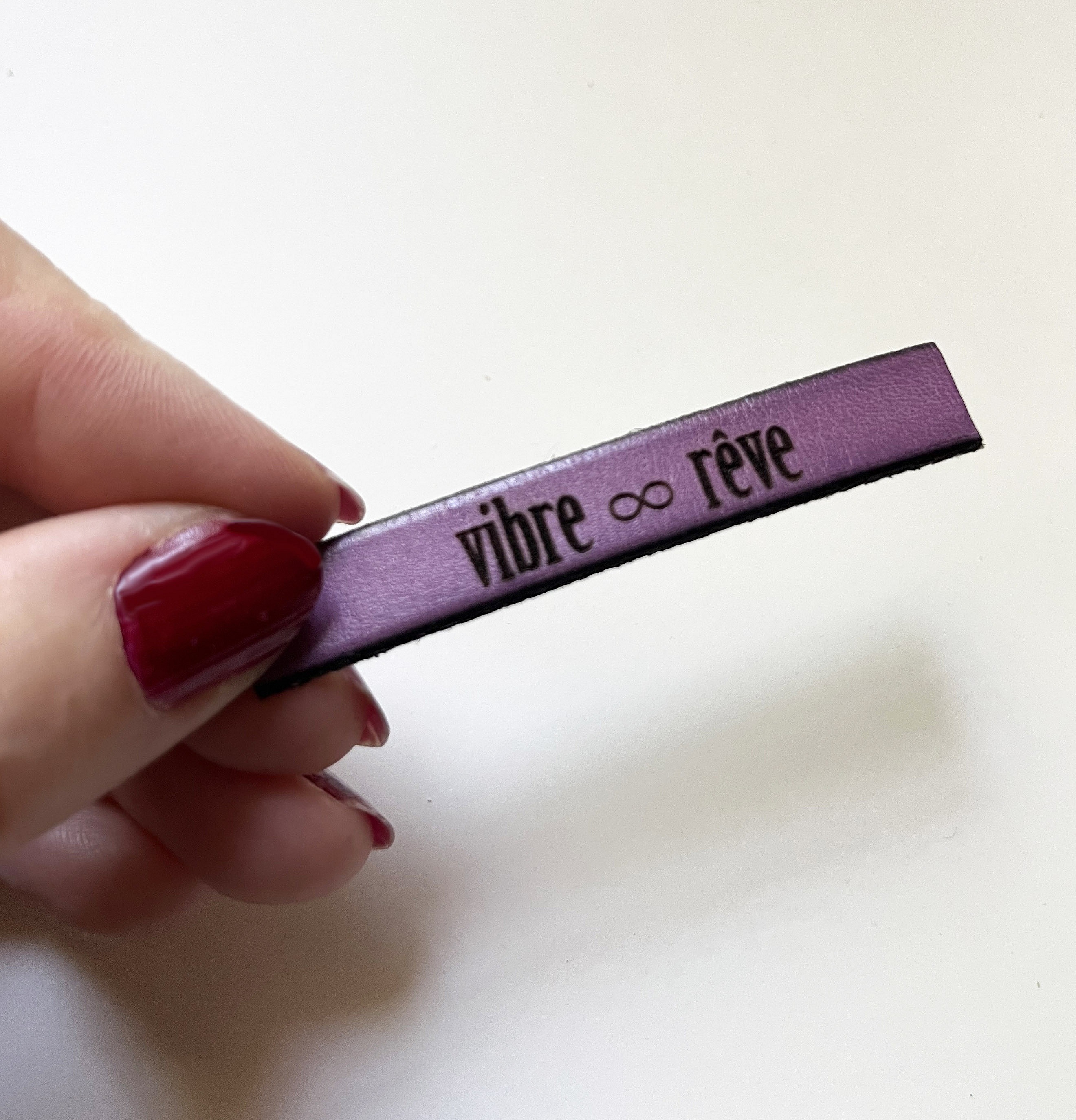 Sticker &agrave; carnet en cuir grav&eacute; personnalis&eacute; autocollant